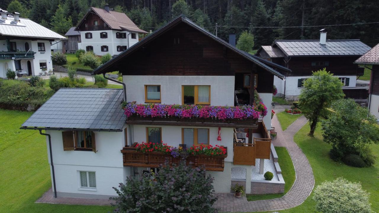 Andrea Schmaranzer - Privatzimmer Gosau Exterior photo